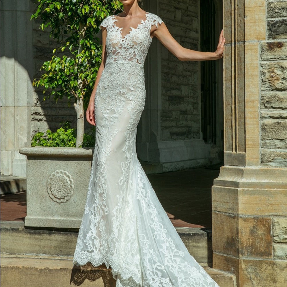 Calla Blanche “Alison” NWT